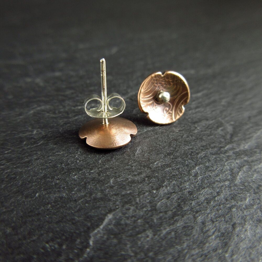 Bronze Flower Shape Stud Earrings with Swirl Pattern