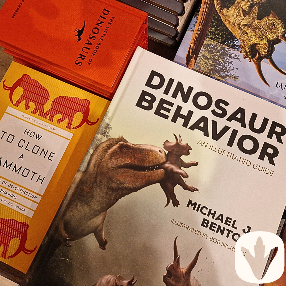 <!-- 004 -->Books