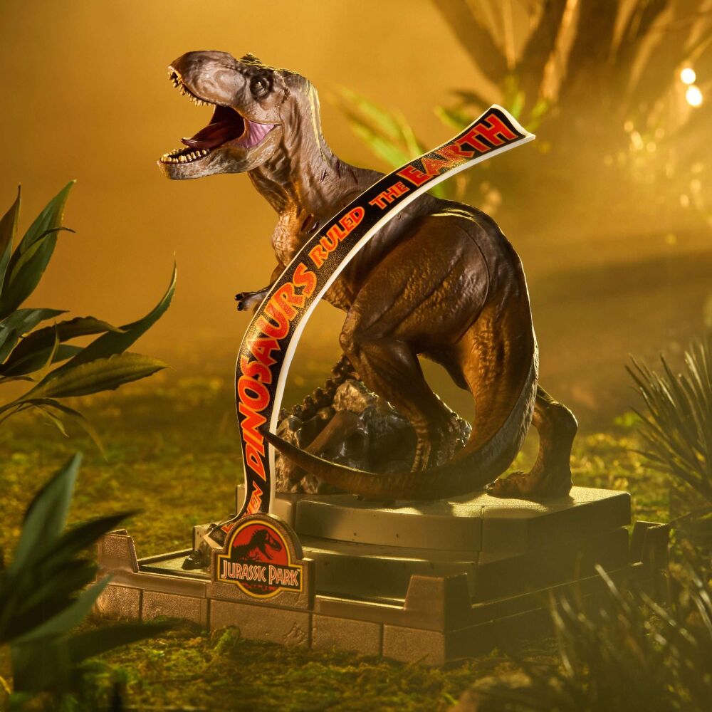 Jurassic Park Diorama (Triumphant Tyrannosaurus Rex)