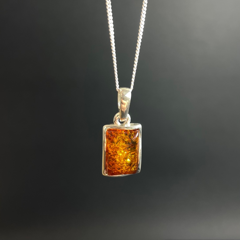 Plain Rectangle Amber Pendant (Sterling Silver)