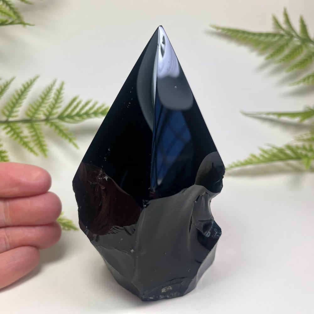 Mexican Obsidian (volcanic glass)