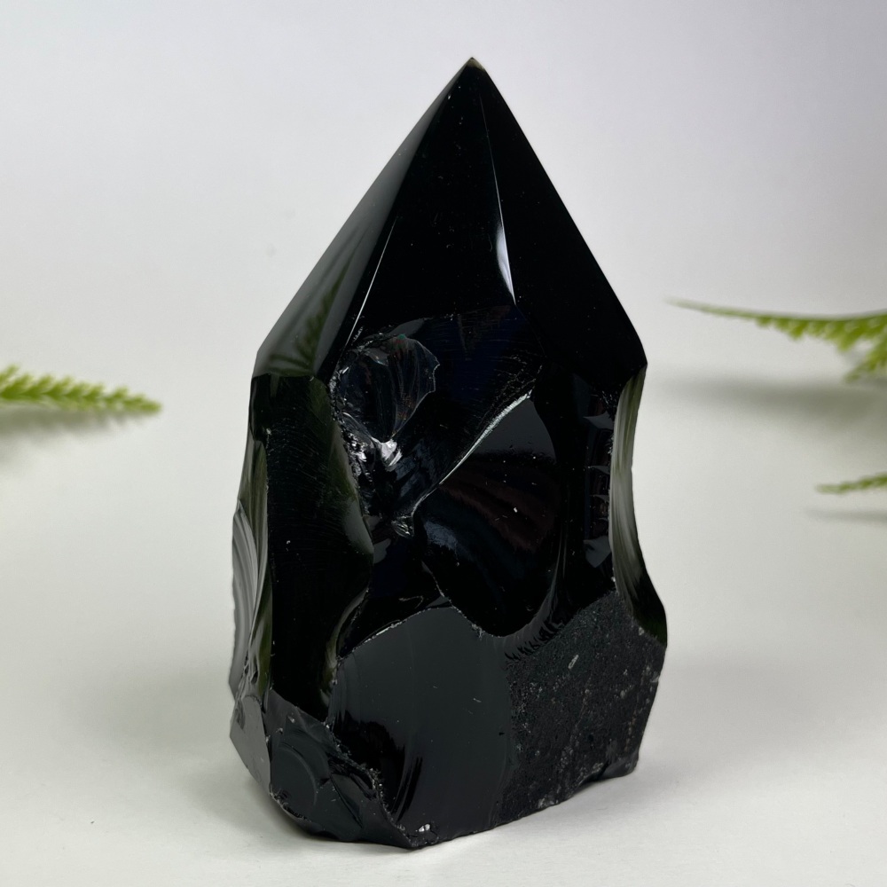 Mexican Obsidian (volcanic glass)