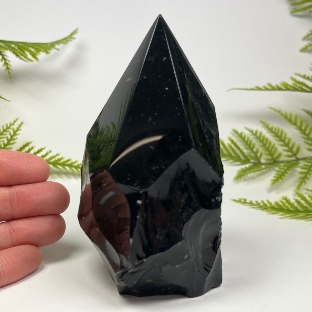 Mexican Obsidian (volcanic glass)