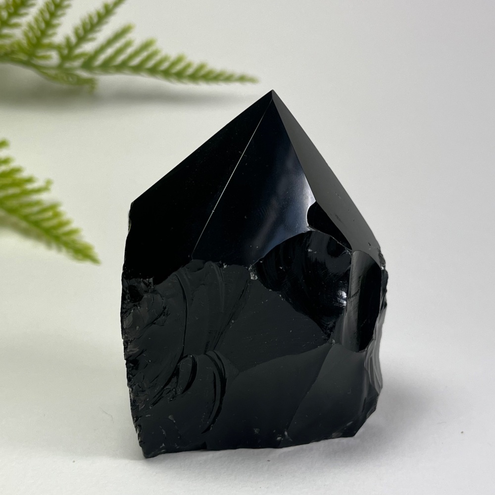 Mexican Obsidian (volcanic glass)
