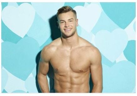 Chris from love Island Hypnosis sessions for anxiety