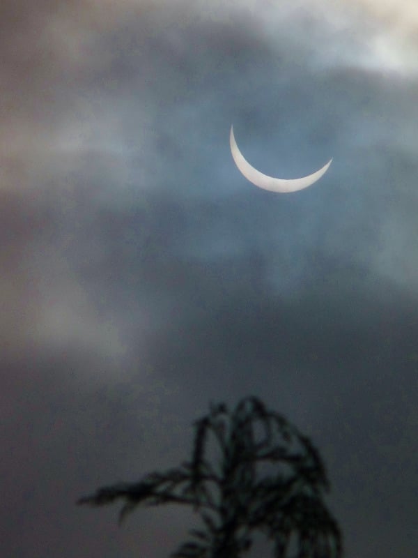 solar eclipse pictures 2015 (1)