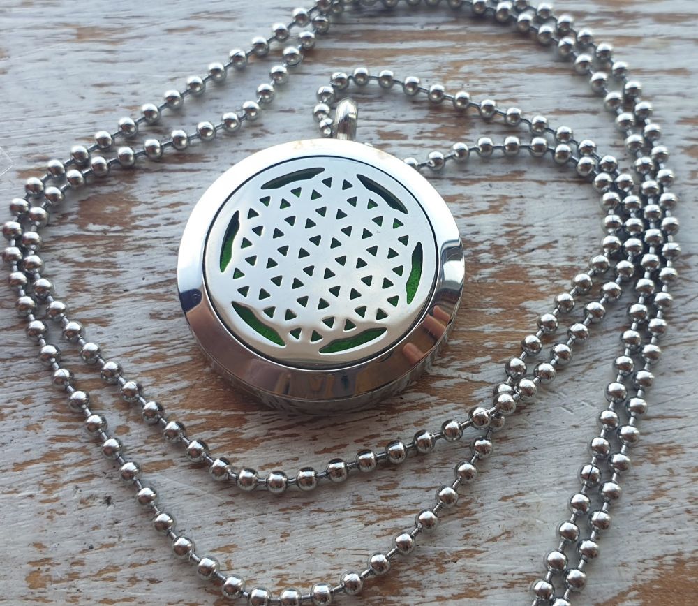 Flower Of Life Aromatherapy Diffuser Necklace
