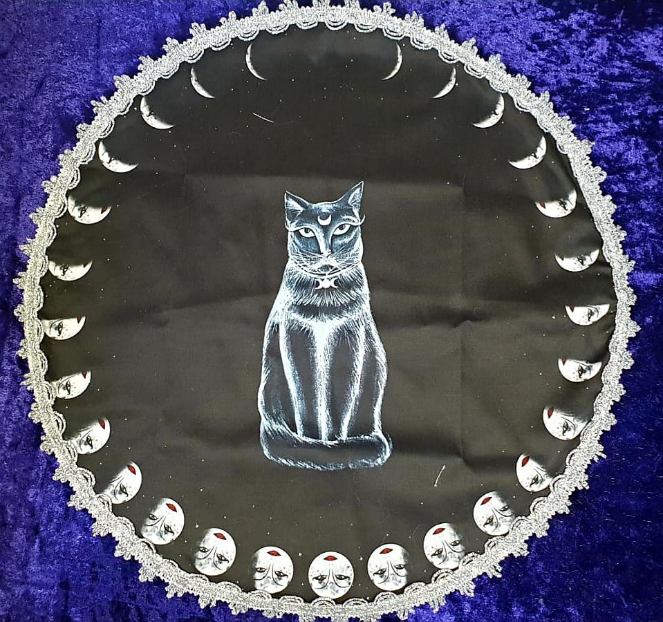 Cat Altar Cloth  - 45 cm
