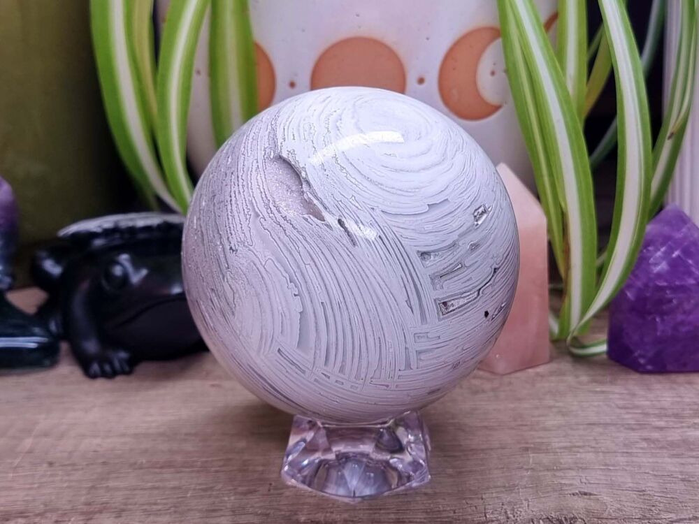 White Crazy Lace Agate Sphere (1)