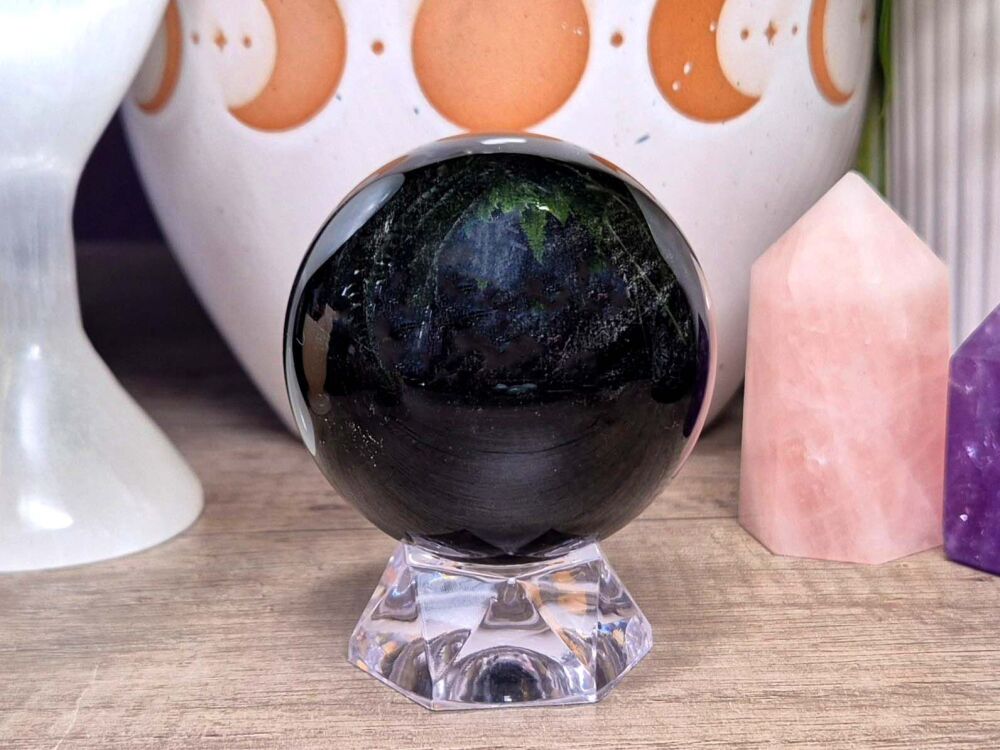 Golden Obsidian Sphere (2) – Transformation and Divination
