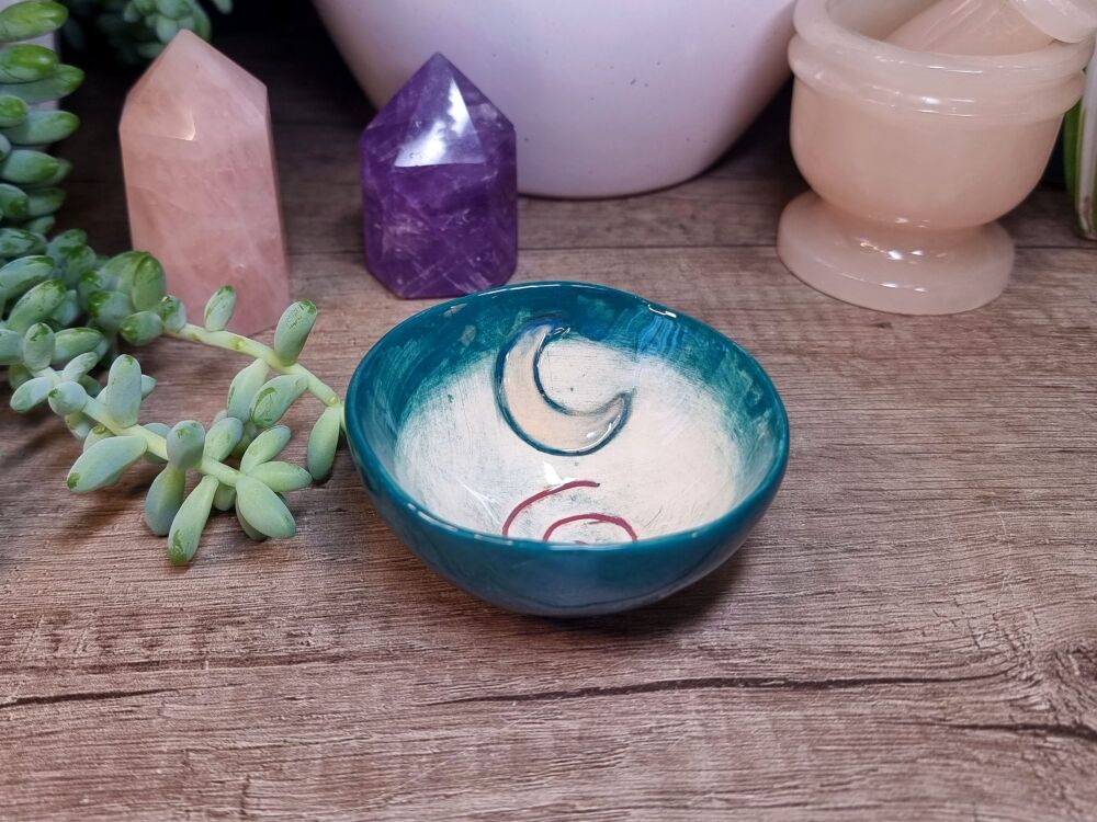 Small Moon Altar/Offering Bowl