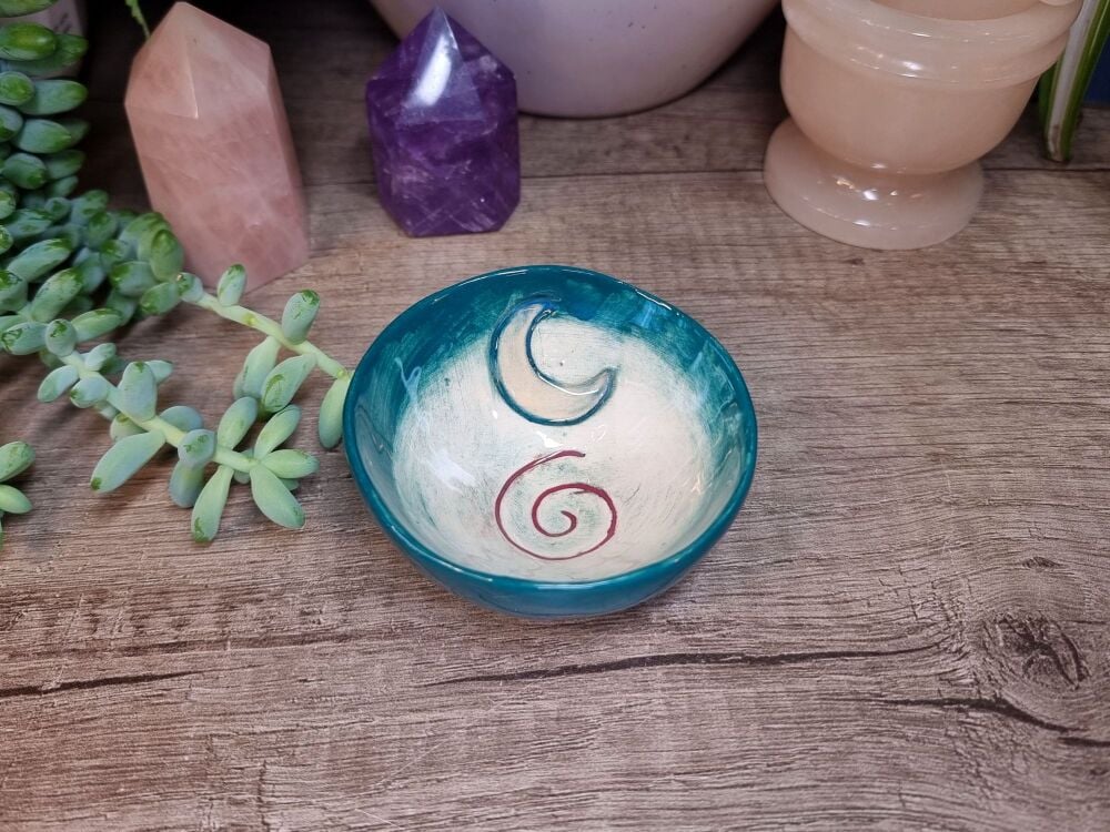 Small Moon Altar/Offering Bowl