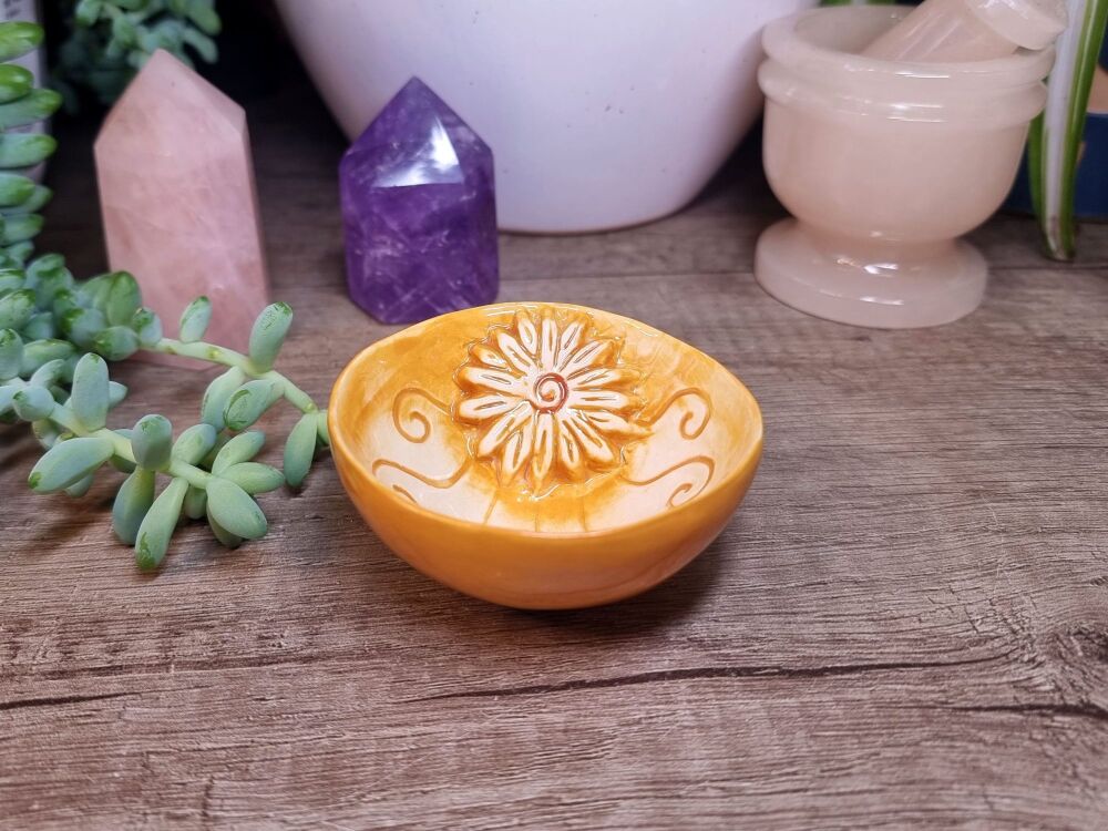 Small Sun Altar/Offering Bowl