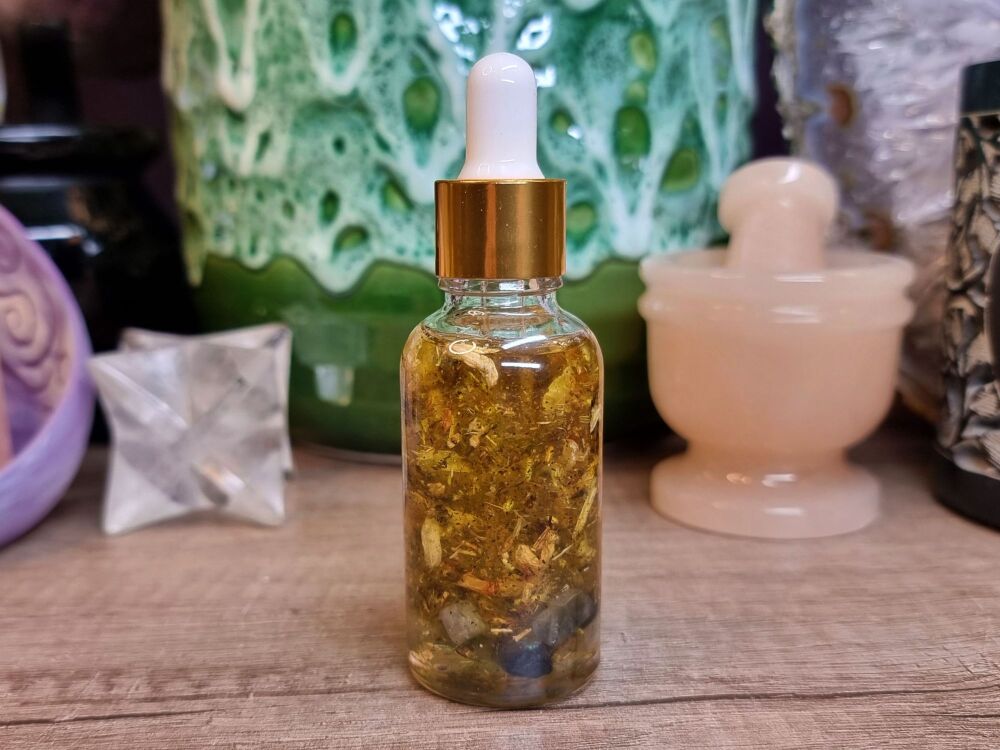 Hand Blended Divination Ritual Oil 30ml