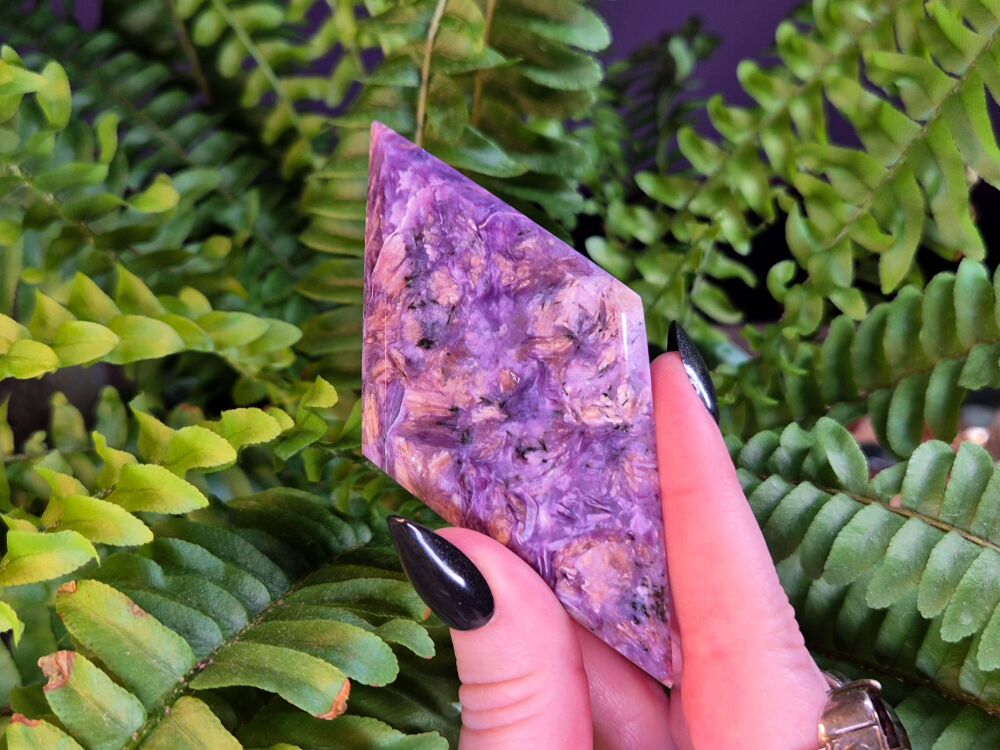 Charoite Diamond (1)