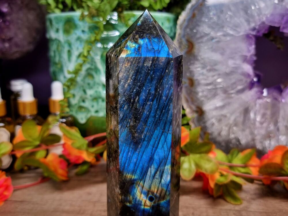 Labradorite Generator - Psychic Protection, Magick, and Intention Setting