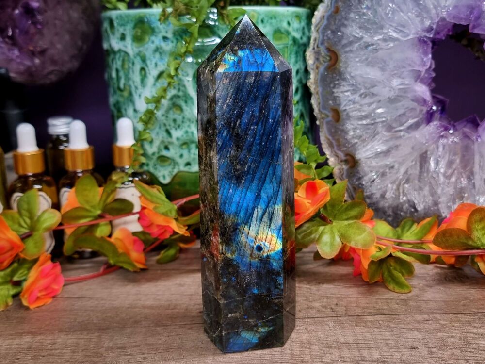 Labradorite Generator - Psychic Protection, Magick, and Intention Setting