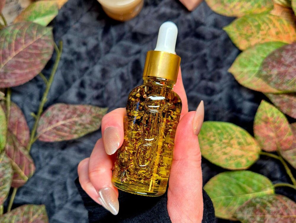 Hand Blended Black Cat Ritual Oil 30ml