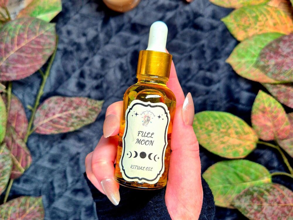 Hand Blended Full Moon Ritual Oil 30ml