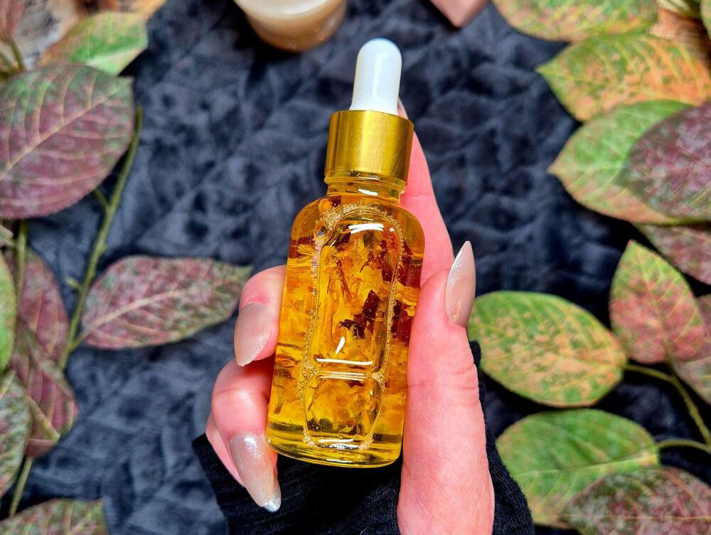Hand Blended Full Moon Ritual Oil 30ml