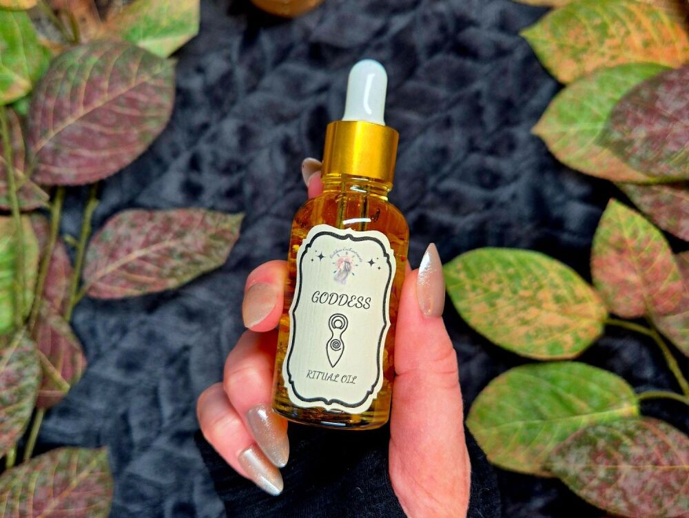 Hand Blended Goddess Ritual Oil 30ml