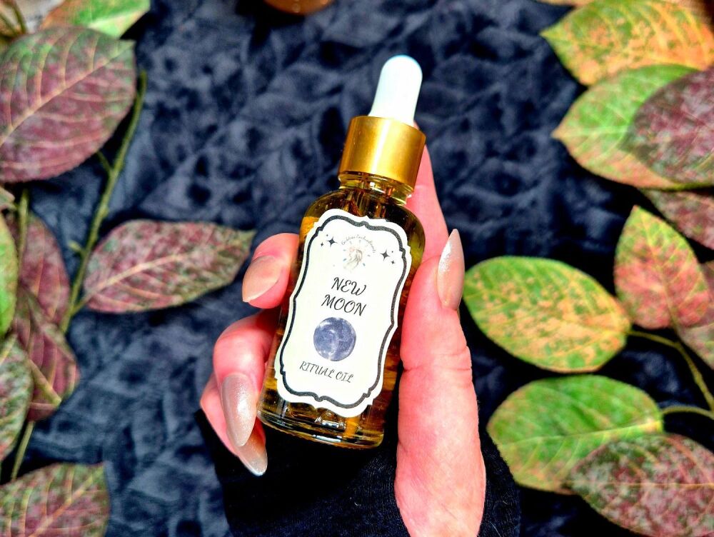 Hand Blended New Moon Ritual Oil 30ml