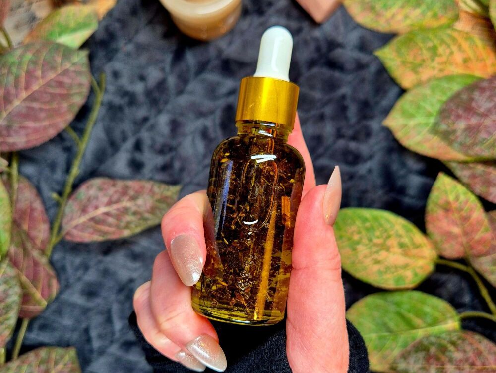 Hand Blended Spirit Guides Ritual Oil 30ml