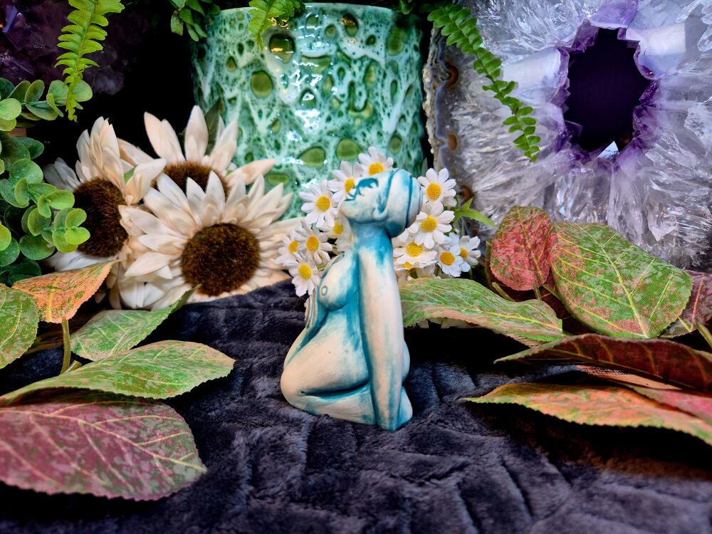 Kneeling Goddess Statue