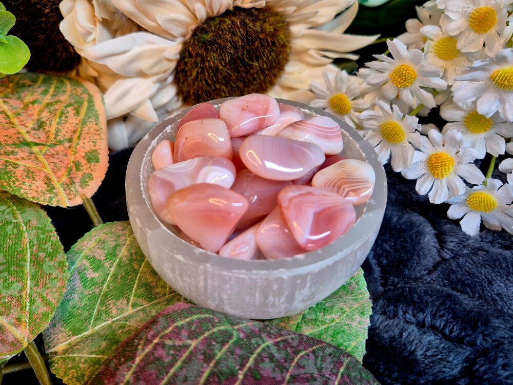 Apricot Agate Tumblestone