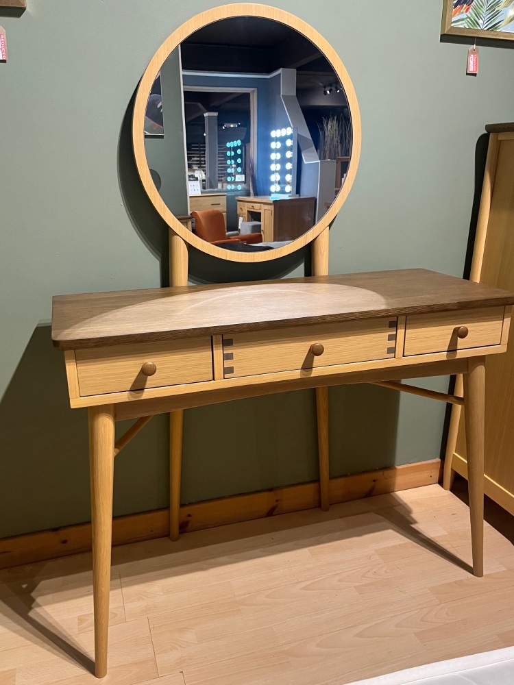 Dressing Table & Mirror Vivienne Collection