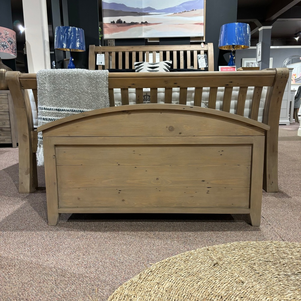 Clearance: Baker Bermuda Blanket Box