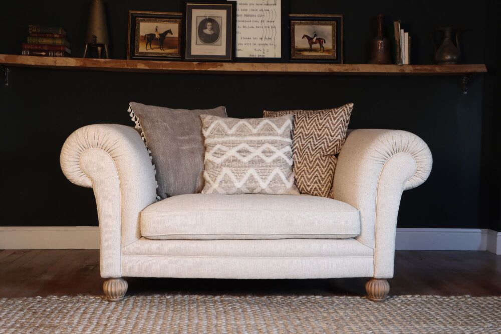 Elgar by Tetrad: Snuggler Chair