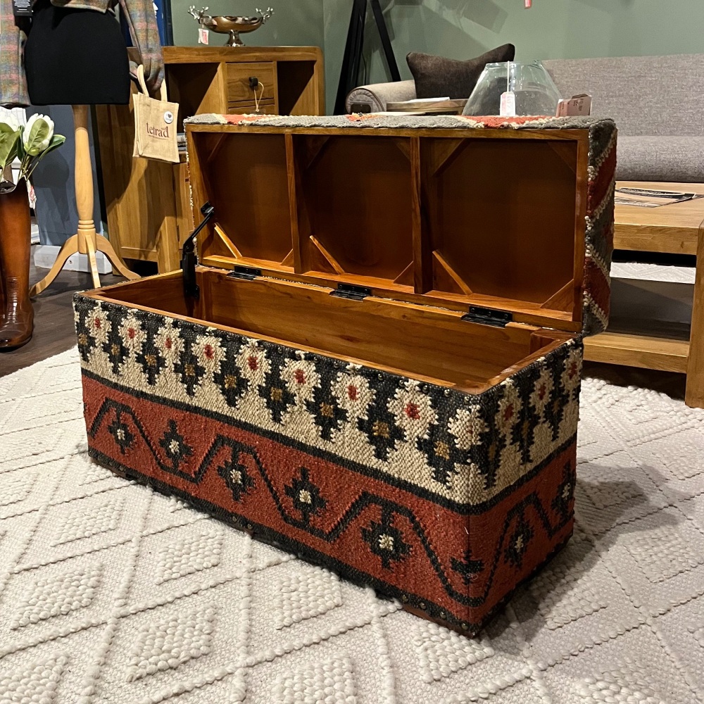Clearance: Kilim Aztec ottoman