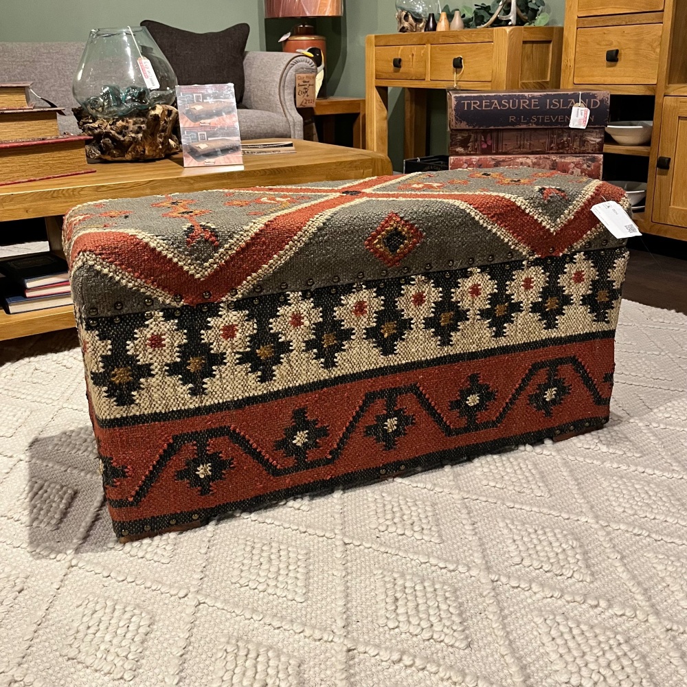 Clearance: Kilim Aztec ottoman