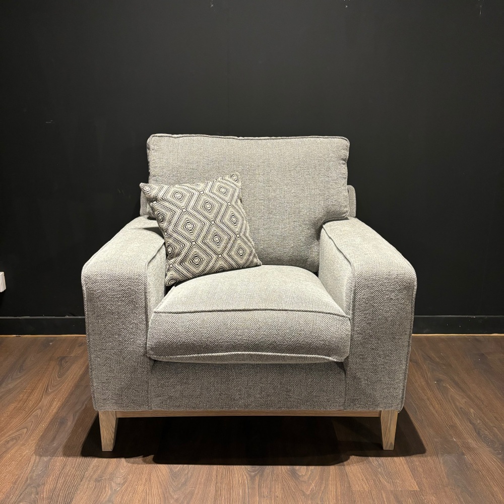 Clearance: Alstons Fairmont Chair