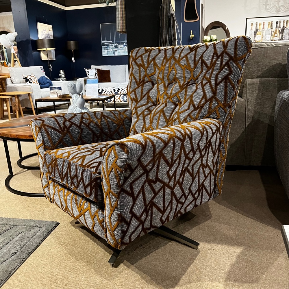 Clearance: Alstons Memphis Swivel Chair