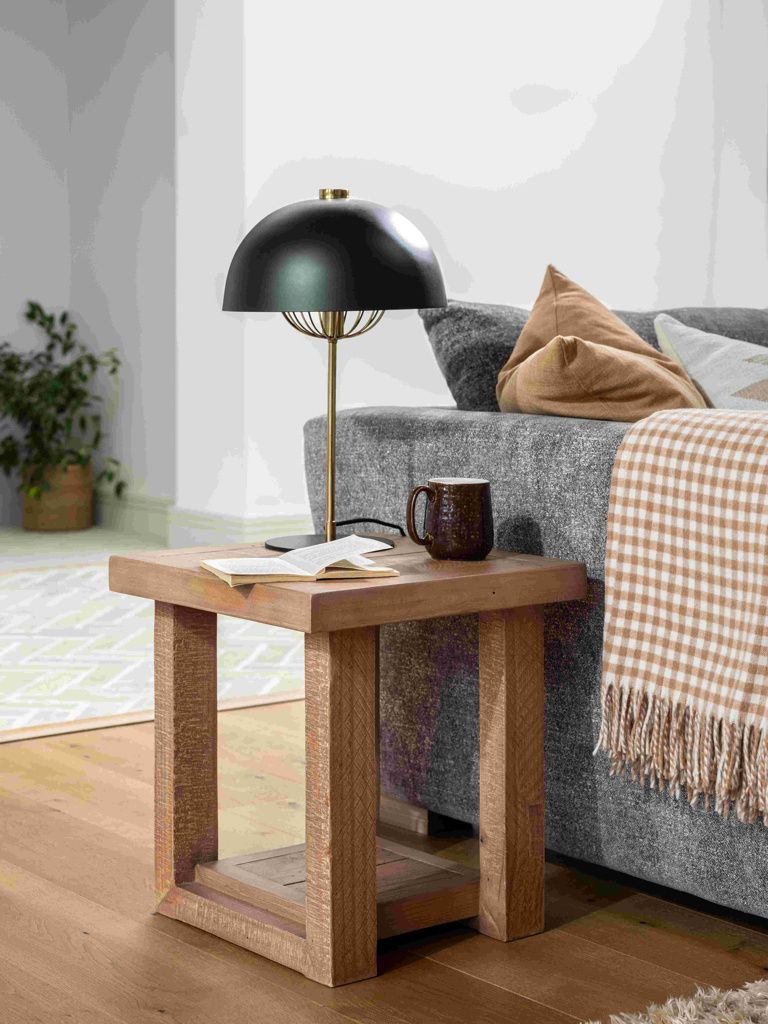 Oakley Lamp Table