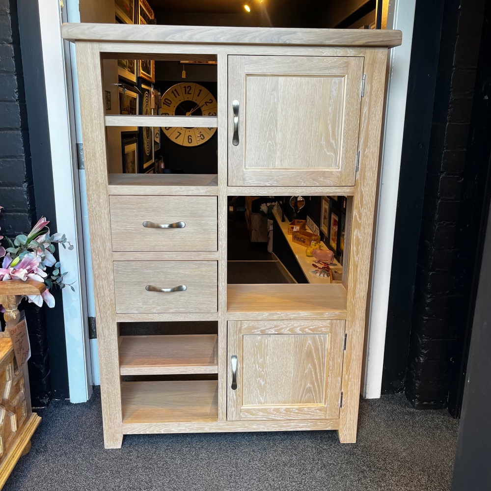 Clearance: Winchester Oak Tall Display Unit