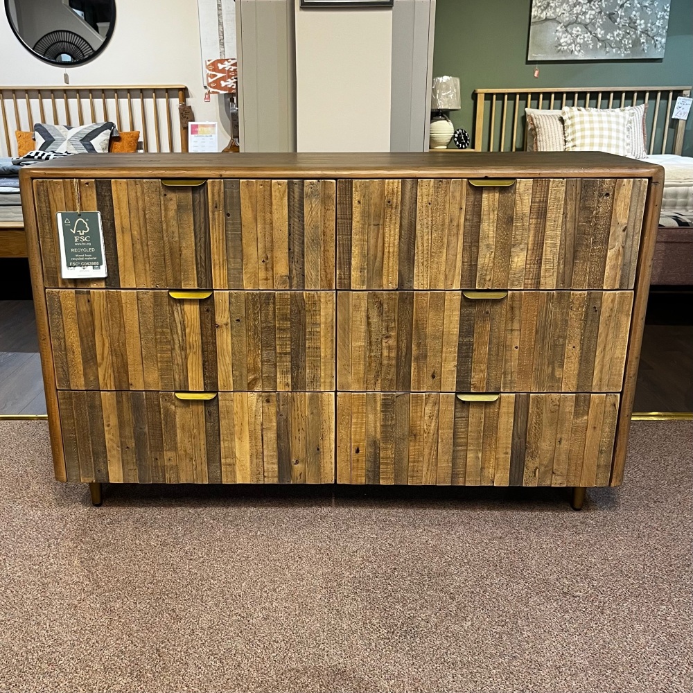 Clearance: 6 Drawer Fairmont Chest of Drawers