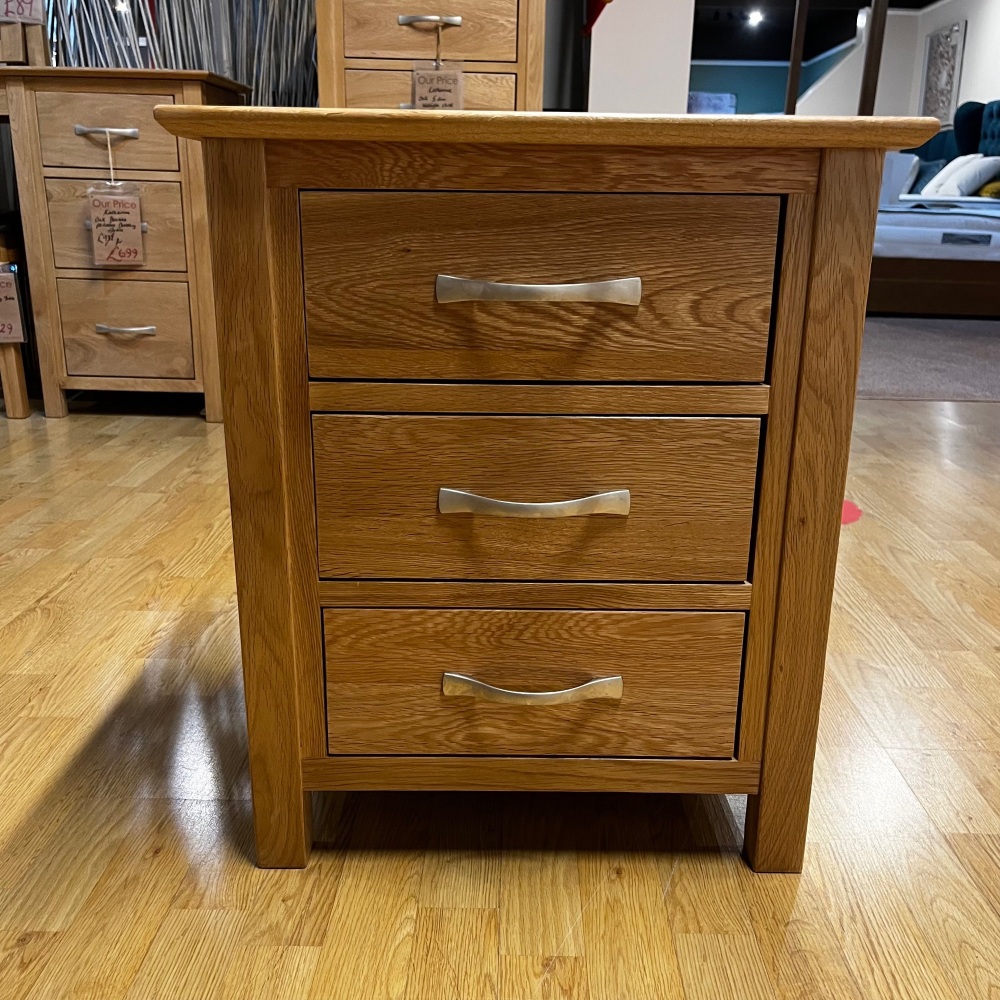 Clearance: Katharine Bedside Chest