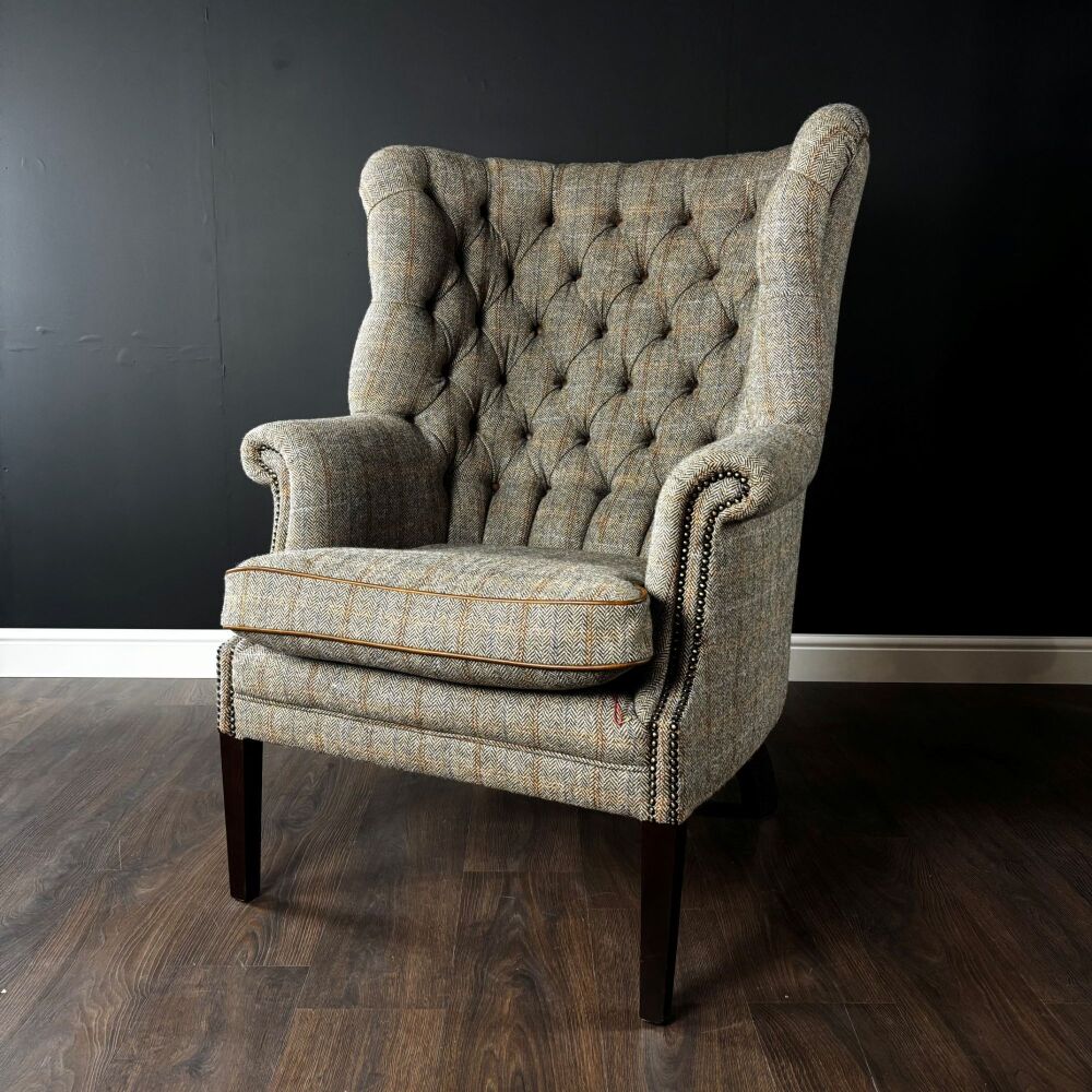 Mackenzie Chair by Tetrad