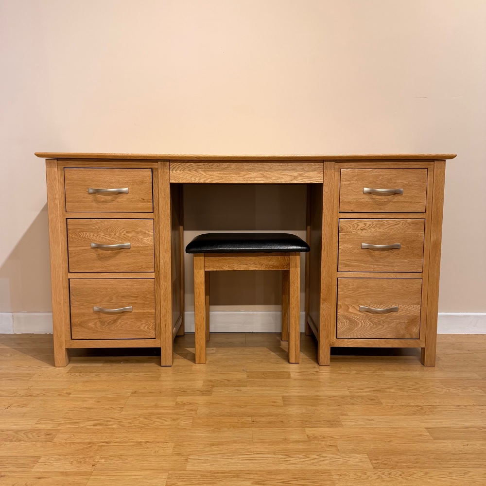 Clearance: Katharine Dressing Table & Stool