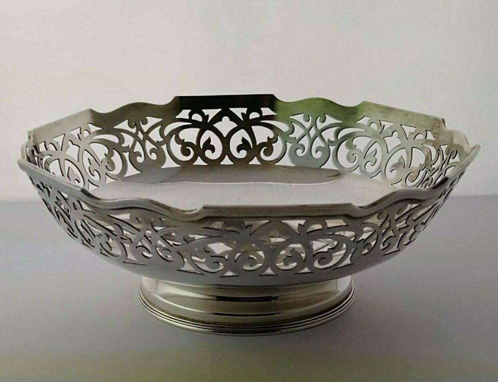 George V Silver Fruit Bowl - Sheffield 1924