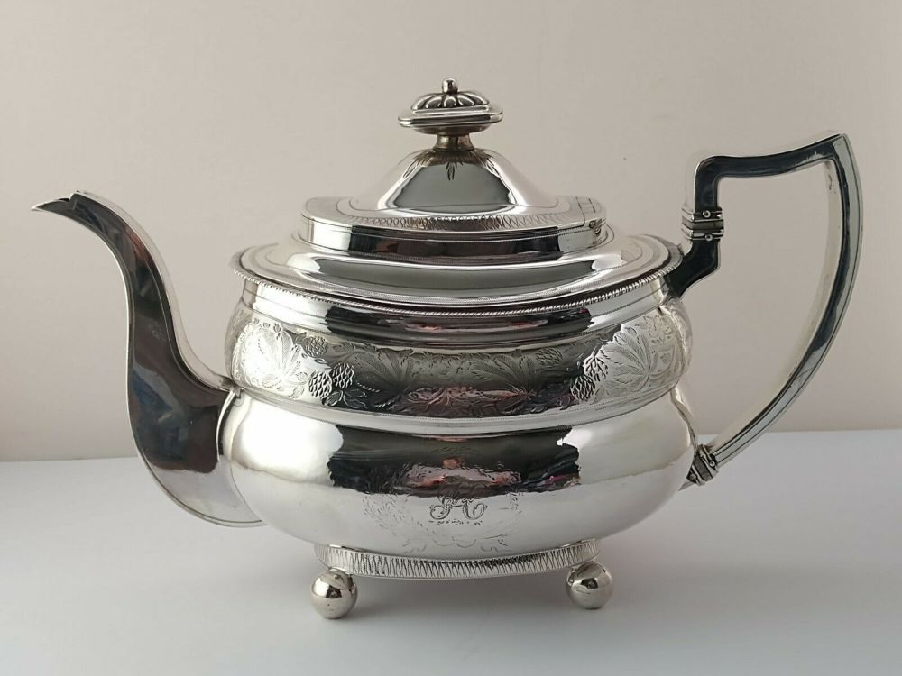 George III Silver Teapot - 747g - Newcastle 1811
