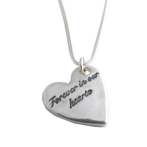 Personalised memorial pendant