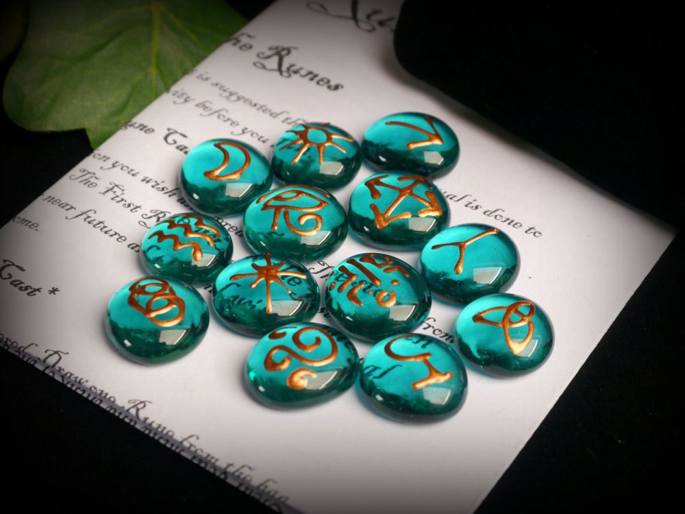 13 Witches Glass Teal & Copper Runes with Black Bag and Casting Instructions