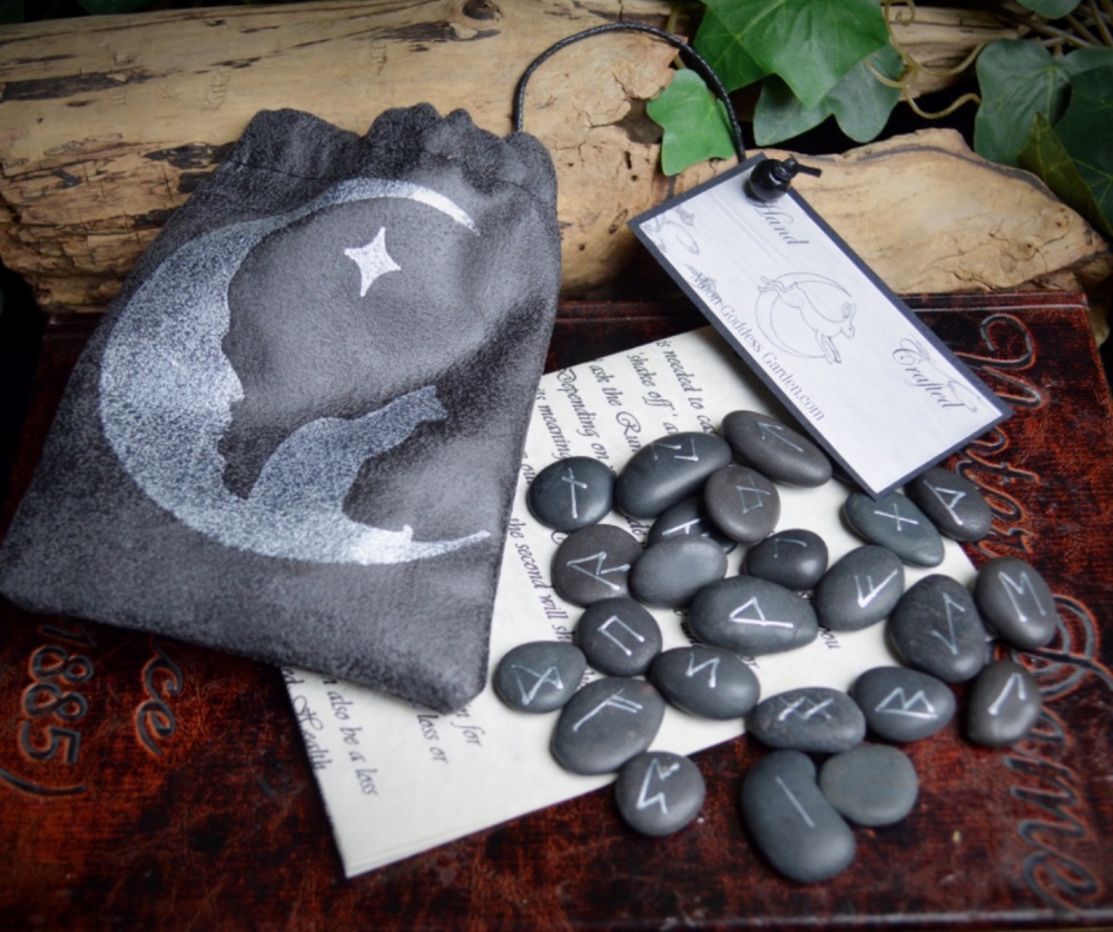 25 Cat and Moon Runes with Faux Leather Bag