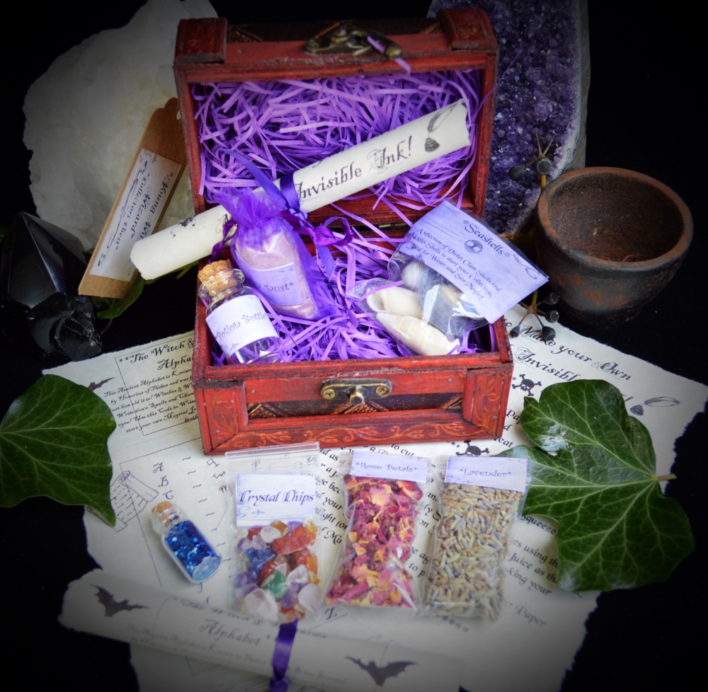 Young Witches or Wizards Collector Chest Starter kit With Fairy Dust, Potion Bottle and herbs