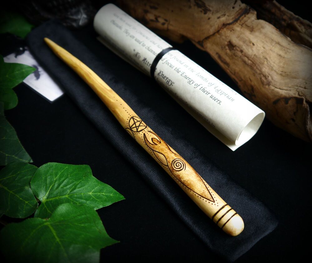 *Witches Rowan Wood Wand with Goddess and Moon design Hand Carved Wand Bag 