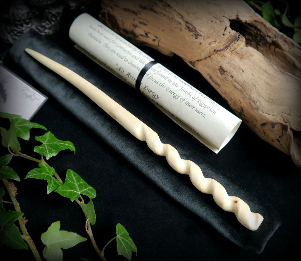 *Witches Rowan Wood Wand with Hand Carved Spiral design and Wand Bag Spells